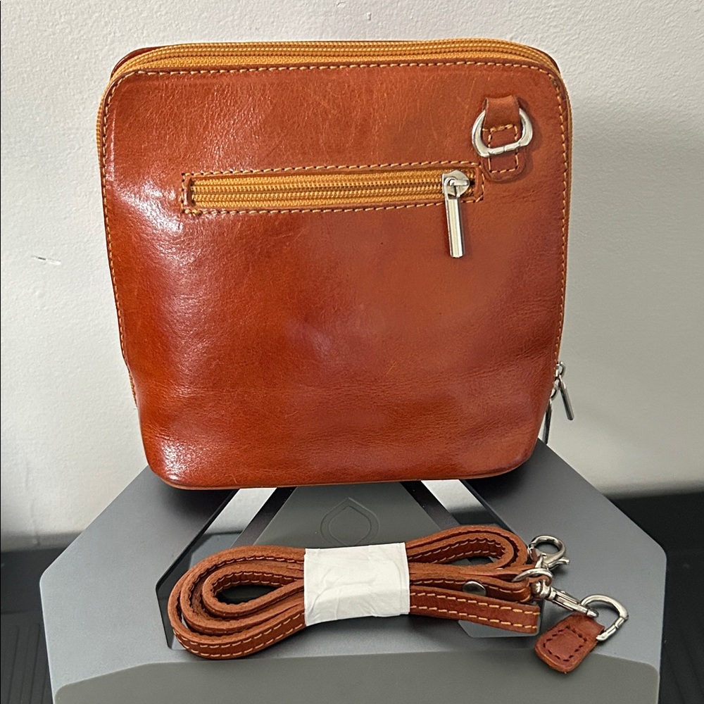 Vera Pelle Genuine Leather Crossbody Bag Made in Italy – Caramel Brown🤎🧡 - Picture 3 of 8